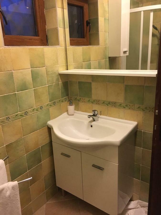 Villa Nikolina Zman Luaran gambar